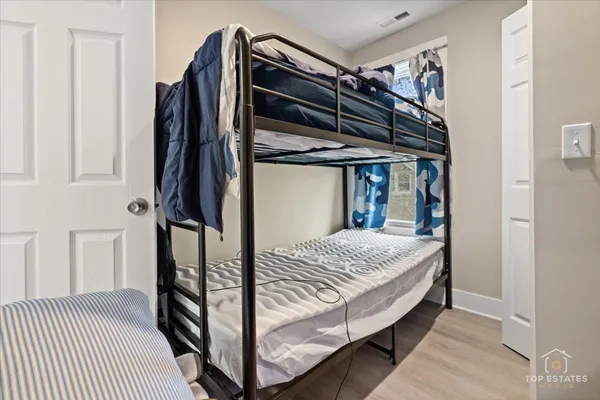 $1,289,900 | 1542 Victoria Avenue, North Chicago, IL 60064