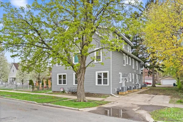 $1,289,900 | 1542 Victoria Avenue, North Chicago, IL 60064