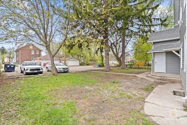 $1,289,900 | 1542 Victoria Avenue, North Chicago, IL 60064