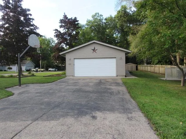 $349,900 | 613 Shady Lane, Pardeeville, WI 53954