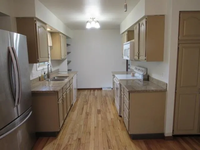 $349,900 | 613 Shady Lane, Pardeeville, WI 53954