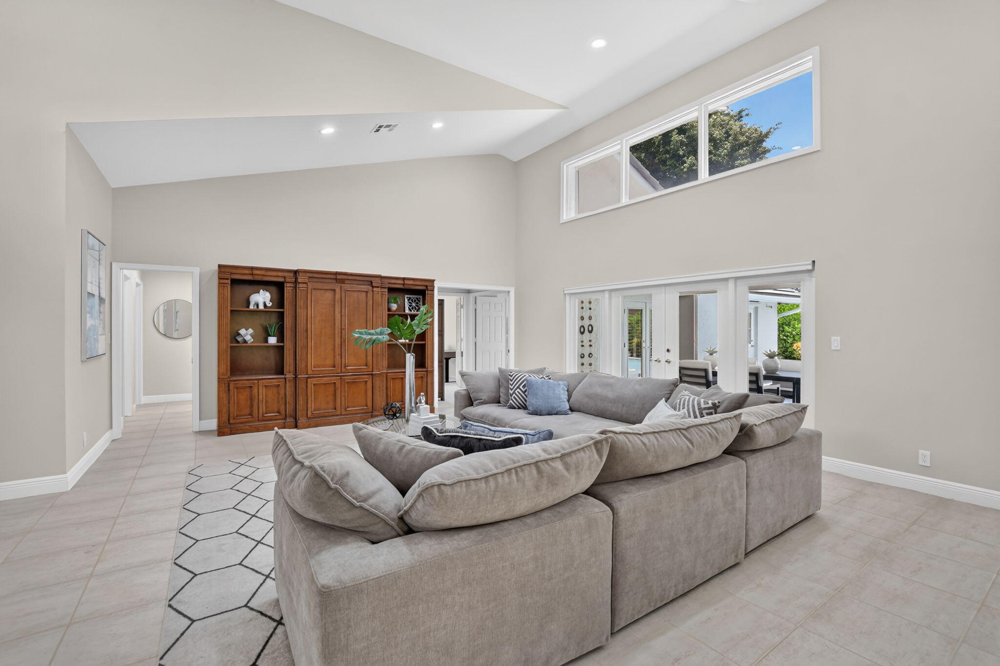 4480 Northwest 28th Avenue Boca Raton, FL 33434 - Photo 7 of 71 Spacious Living