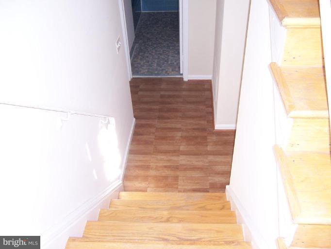 8649 Gateshead Road Alexandria, VA 22309 - Photo 14 of 30 Staircase
