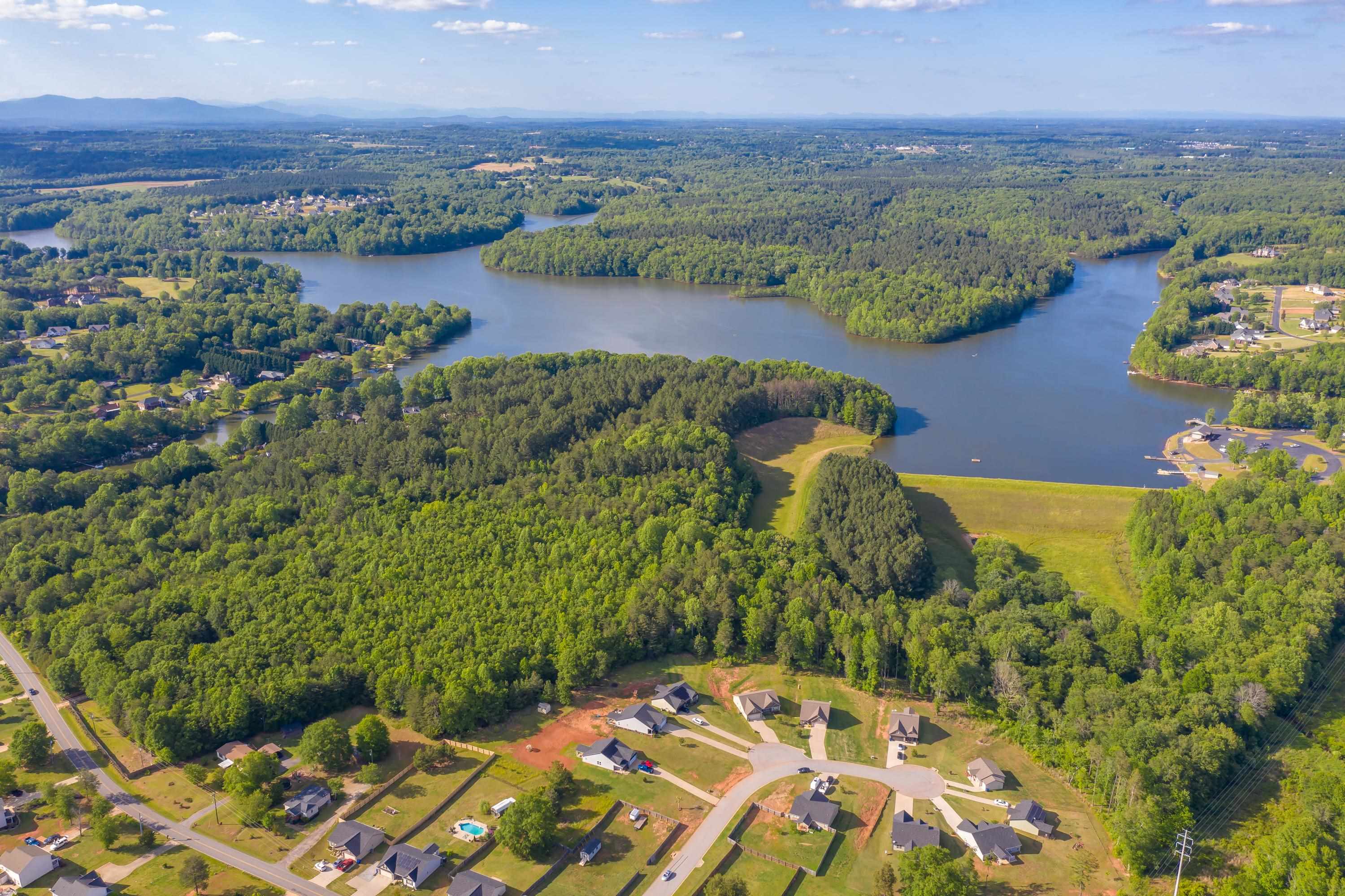 355 Gibbs Road Wellford, SC 29385 - Photo 14 of 20