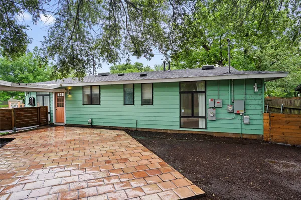 $2,495 | 5212 Berkman Drive, Austin, TX 78723
