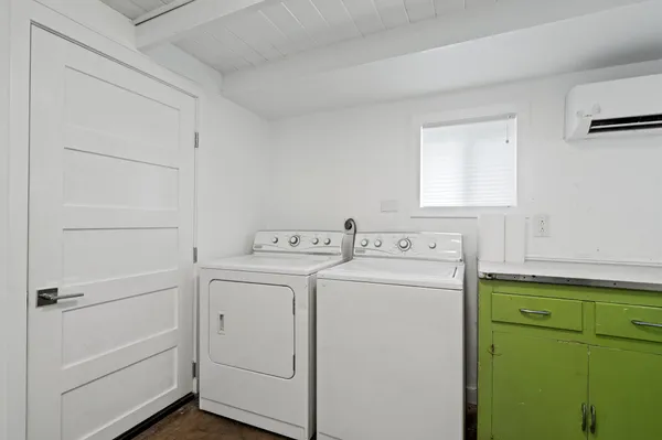 $2,495 | 5212 Berkman Drive, Austin, TX 78723