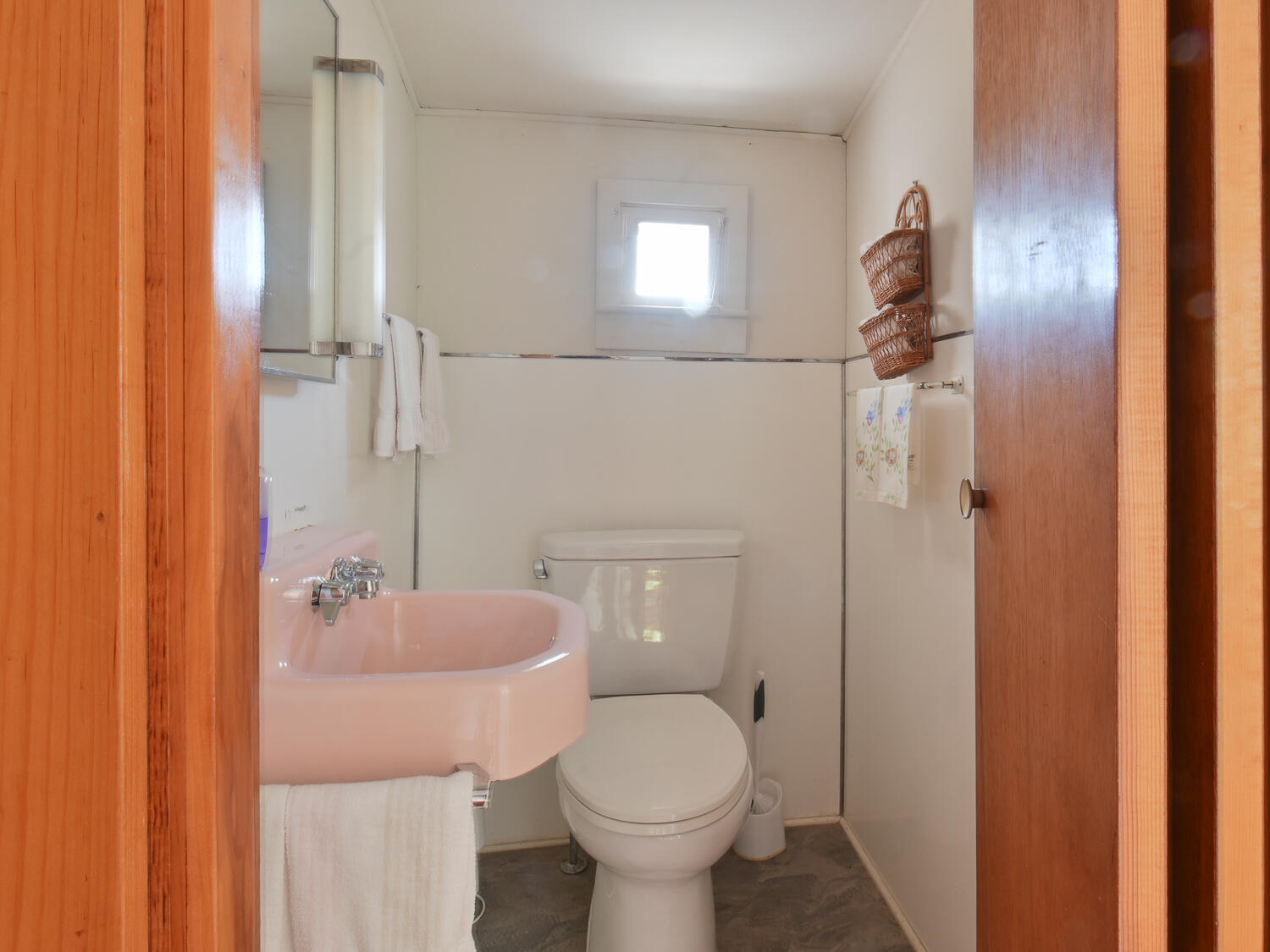 14 Deer Run Lane Swans Island, ME 04685 - Photo 25 of 44 Half Bath