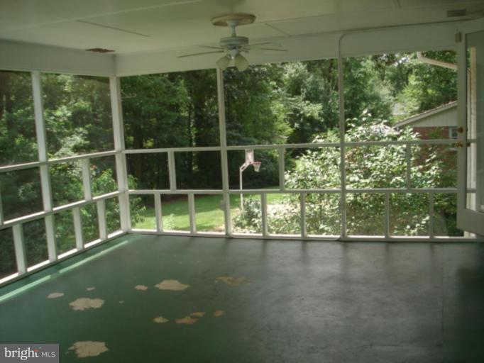 4309 Guinea Road Annandale, VA 22003 - Photo 8 of 10 Sunroom