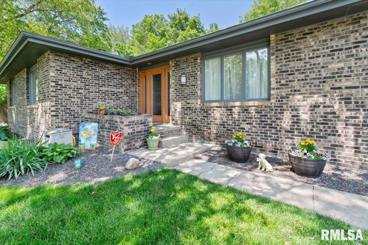 314 Brandywine Road Springfield, IL 62704 - Photo 2 of 40 Gallery Image 2