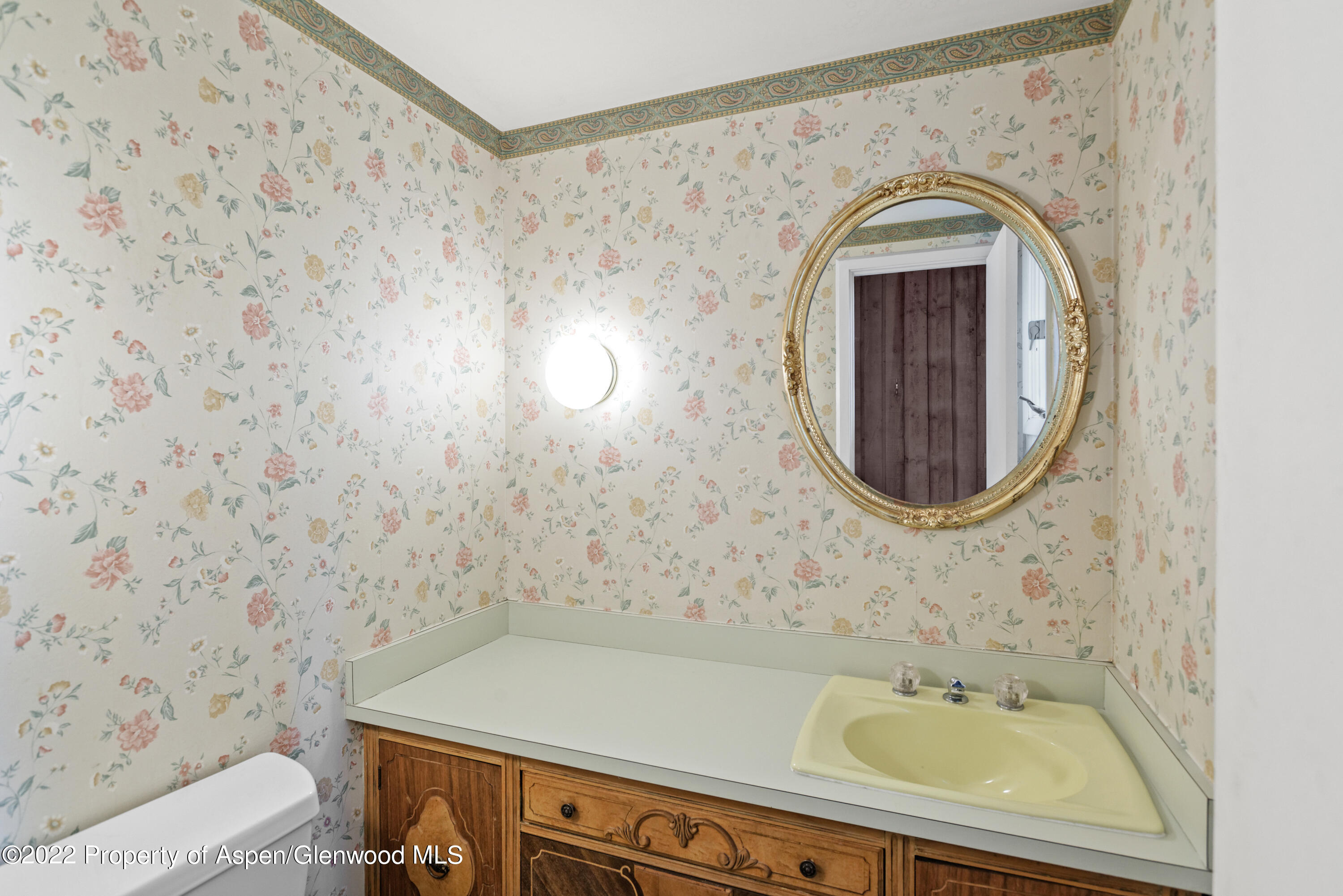521 North 7th Street, Unit B Aspen, CO 81611 - Photo 13 of 26 a bathroom with a sink and a bathtub