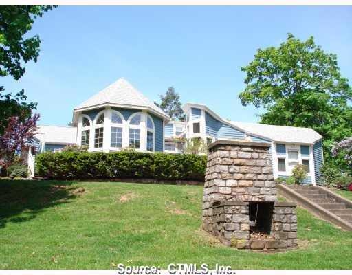 571 Dunbar Hill Road Hamden, CT 06514 - Photo 1 of 1 Gallery Image 1