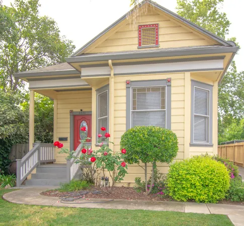 $460,000 | 6870 14th Avenue, Sacramento, CA 95820