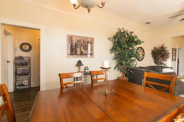 $460,000 | 6870 14th Avenue, Sacramento, CA 95820