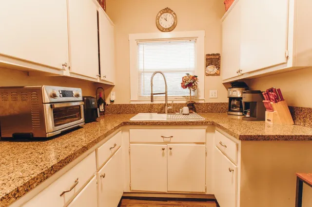 $485,000 | 6870 14th Avenue, Sacramento, CA 95820