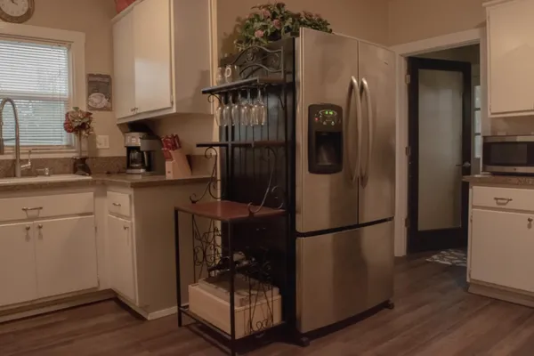 $460,000 | 6870 14th Avenue, Sacramento, CA 95820
