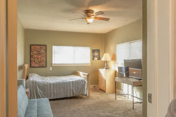 $460,000 | 6870 14th Avenue, Sacramento, CA 95820