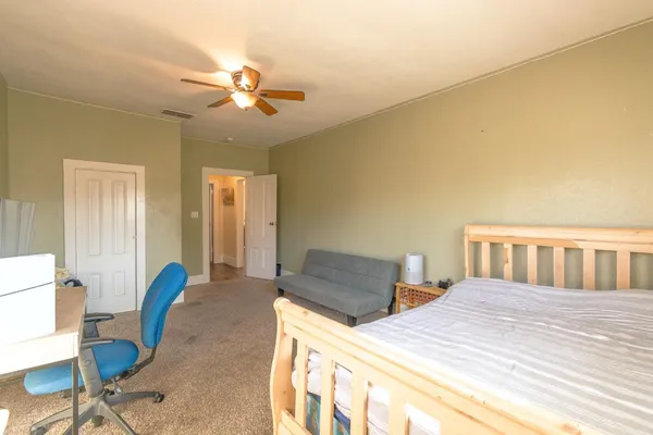 $460,000 | 6870 14th Avenue, Sacramento, CA 95820
