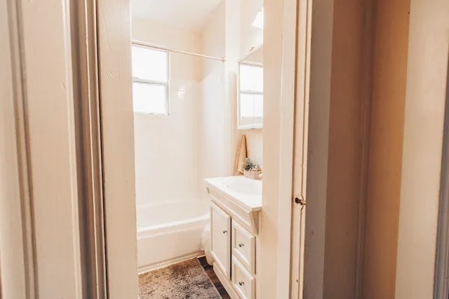 $485,000 | 6870 14th Avenue, Sacramento, CA 95820