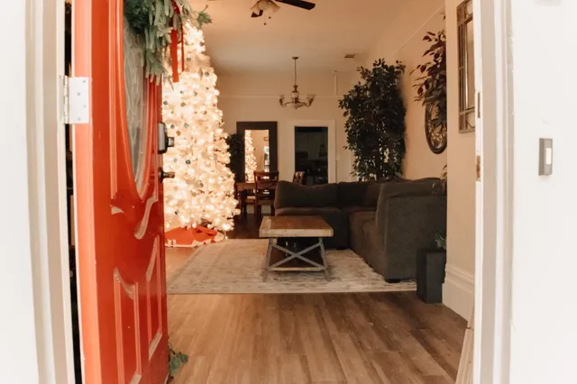 $485,000 | 6870 14th Avenue, Sacramento, CA 95820