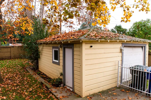 $485,000 | 6870 14th Avenue, Sacramento, CA 95820