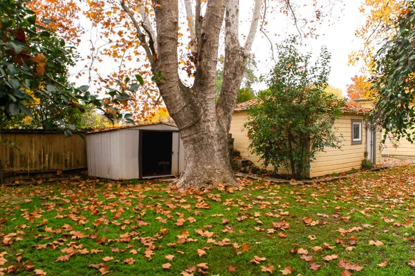 $460,000 | 6870 14th Avenue, Sacramento, CA 95820
