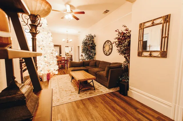 $485,000 | 6870 14th Avenue, Sacramento, CA 95820