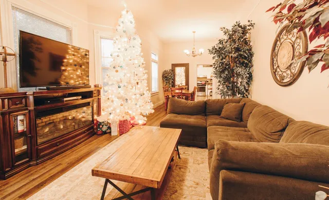 $485,000 | 6870 14th Avenue, Sacramento, CA 95820