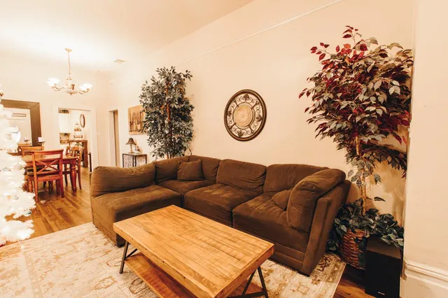 $485,000 | 6870 14th Avenue, Sacramento, CA 95820