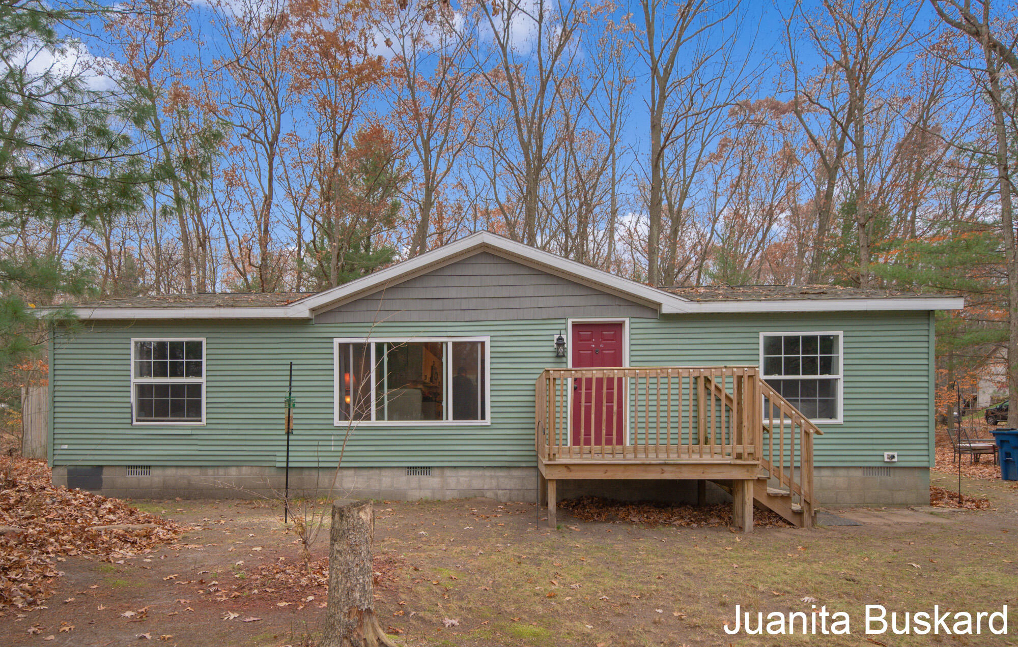 14291 Taft Street Spring Lake, MI 49456 - Photo 1 of 30 _CR_0874