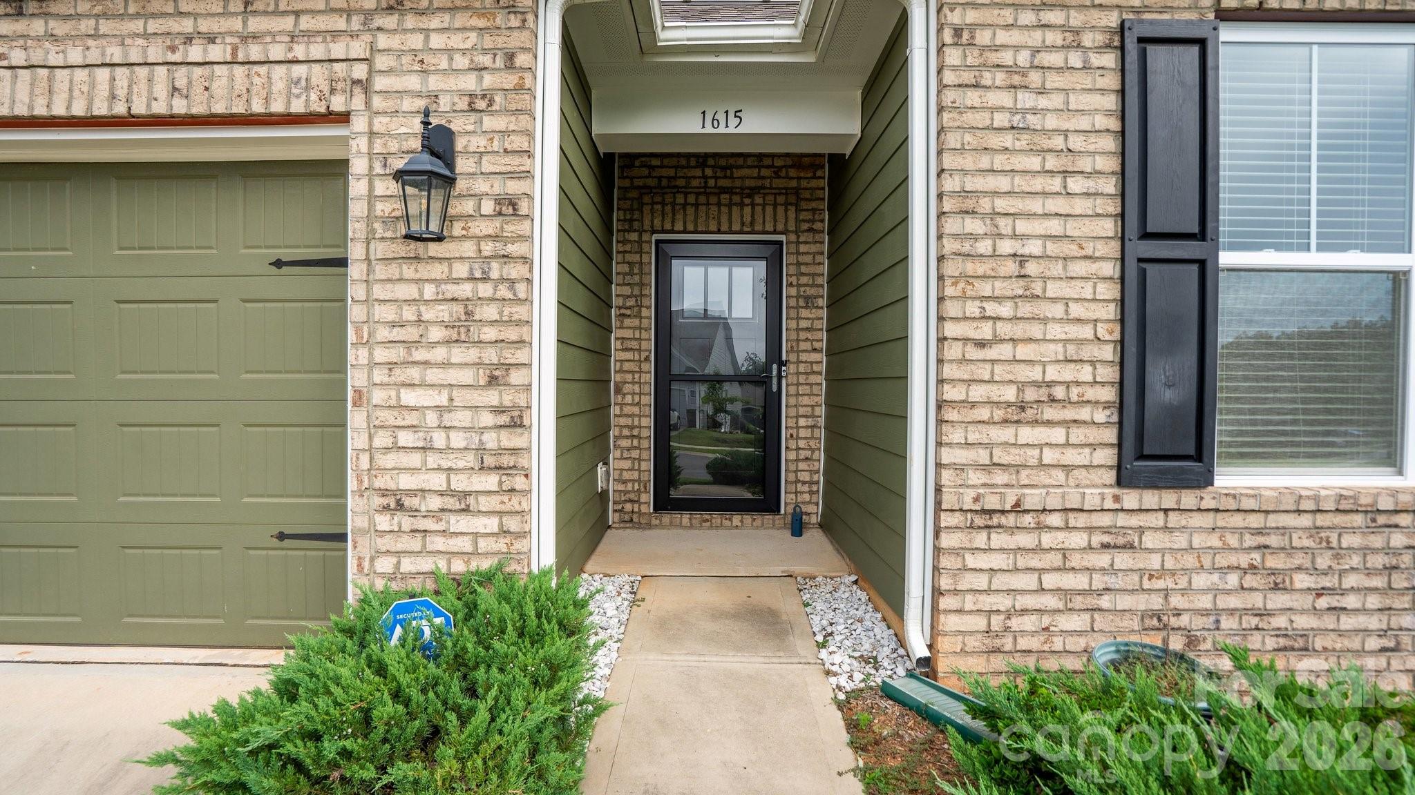 1615 Sweetmoss Loop Denver, NC 28037 - Photo 2 of 31 Gallery Image 2