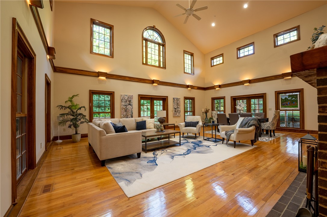 423 Issaqueena Trail Clemson, SC 29631 - Photo 1 of 48 Gallery Image 1