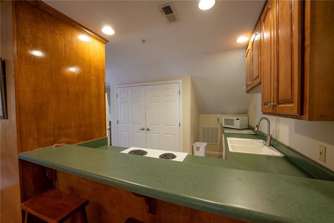 423 Issaqueena Trail Clemson, SC 29631 - Photo 30 of 48 Apartment