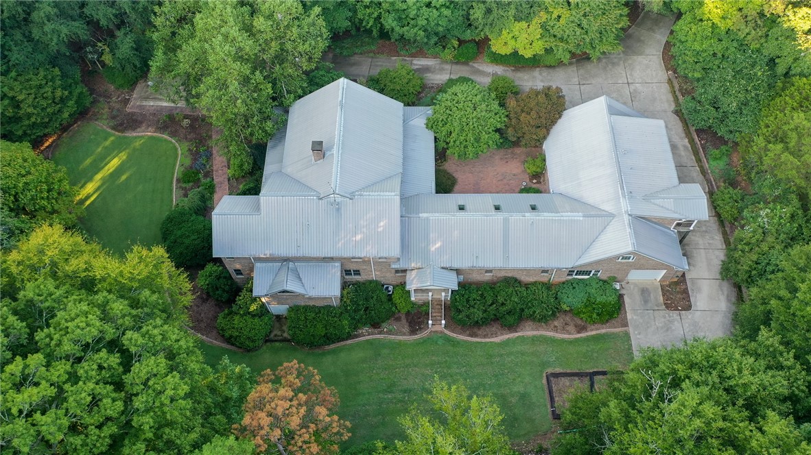423 Issaqueena Trail Clemson, SC 29631 - Photo 36 of 48 Gallery Image 36