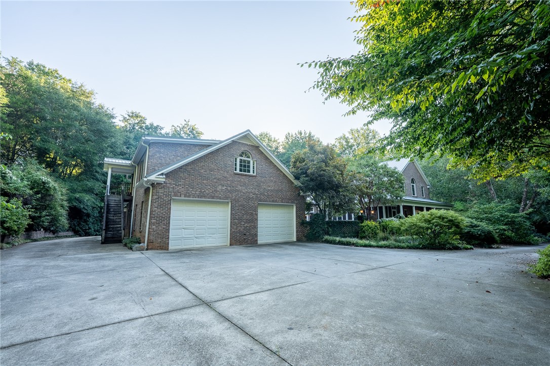423 Issaqueena Trail Clemson, SC 29631 - Photo 41 of 48 Gallery Image 41