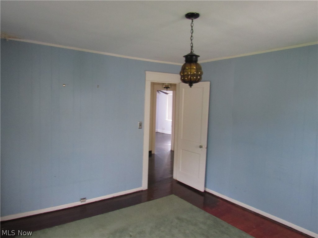 1686 Lee Road Cleveland, OH 44118 - Photo 18 of 24