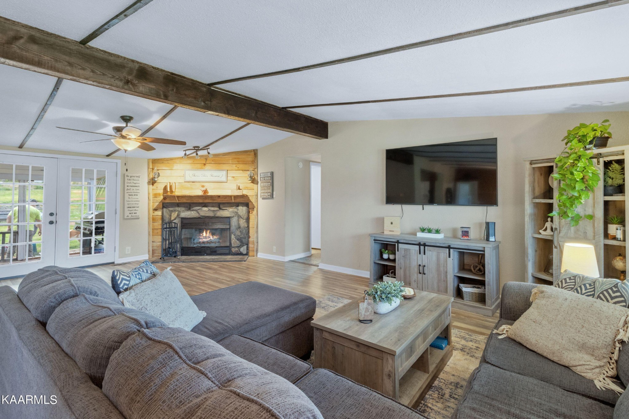188 Old Federal Road Madisonville, TN 37354 - Photo 3 of 32 Gallery Image 3