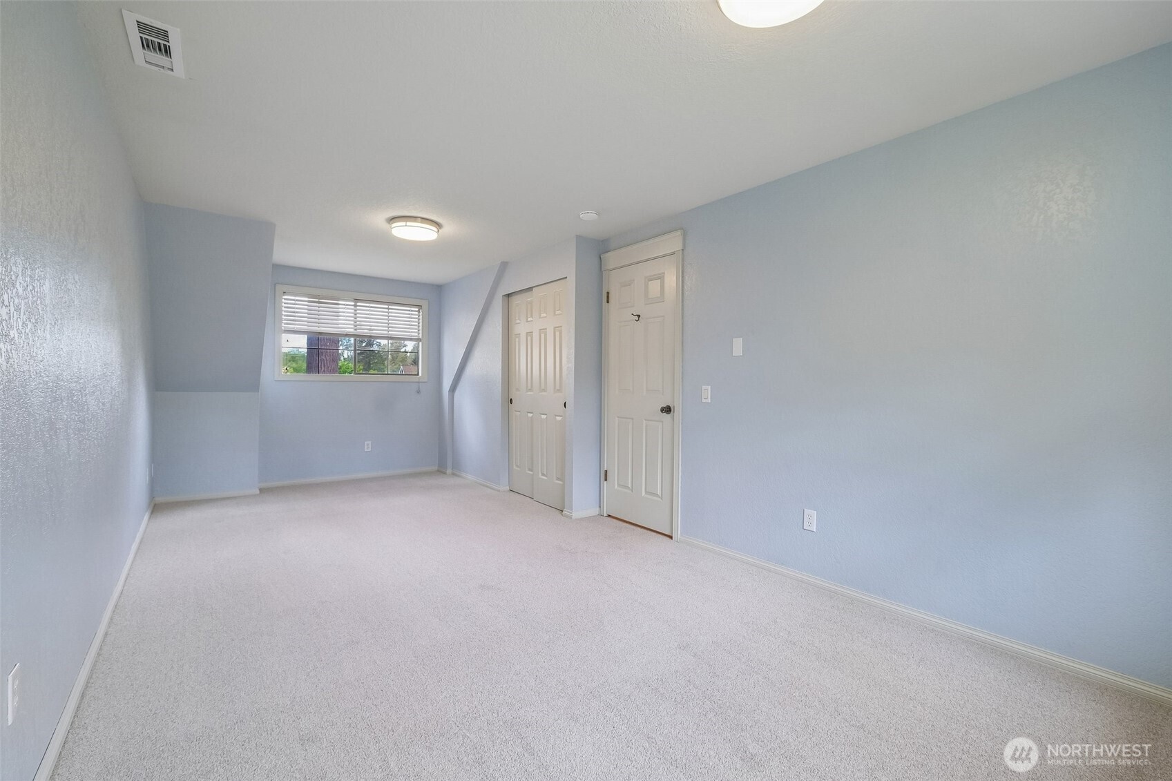 21329 Oak Way Brier, WA 98036 - Photo 19 of 26