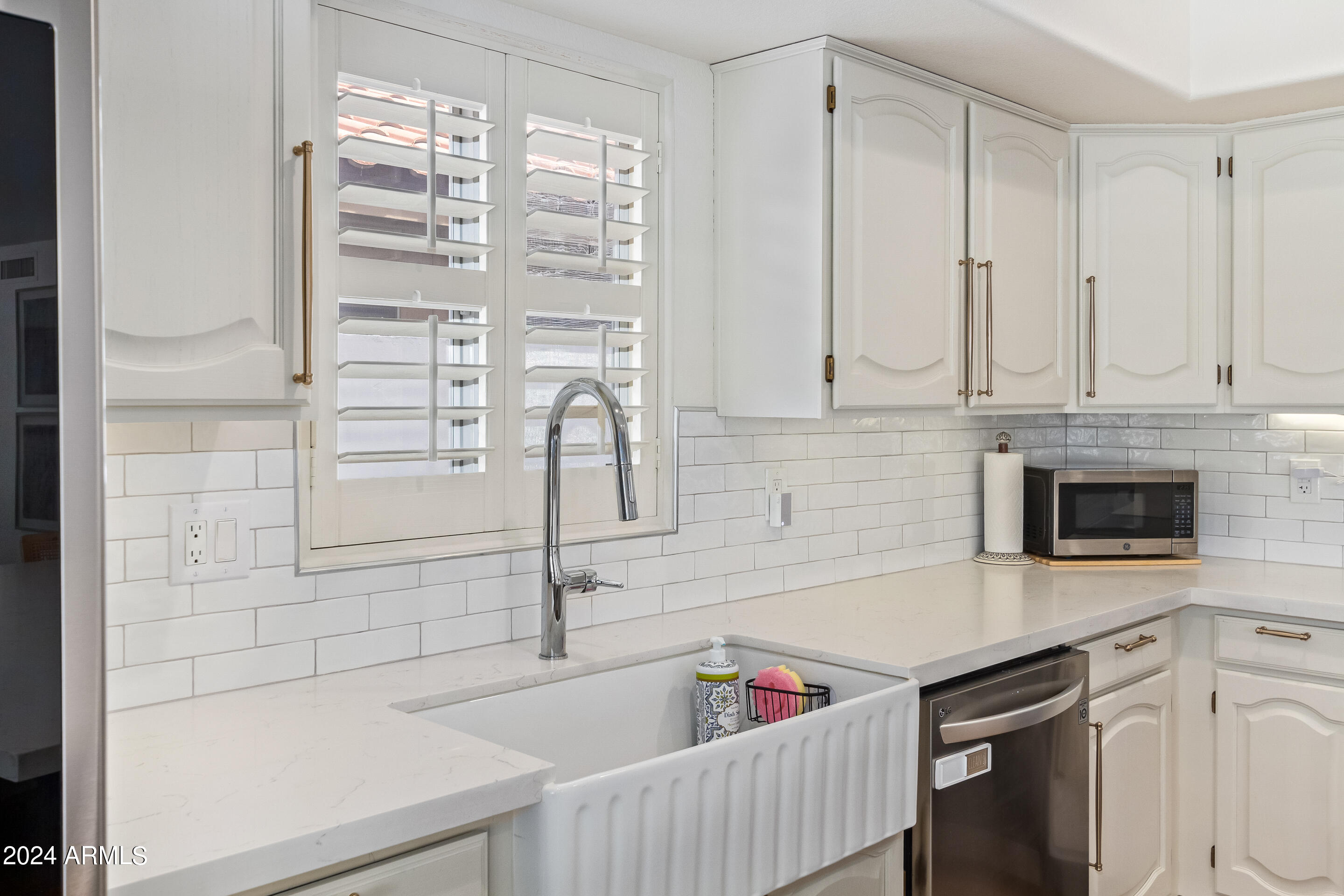 4502 East Rock Wren Road Phoenix, AZ 85044 - Photo 17 of 42 20 - Rock Wren