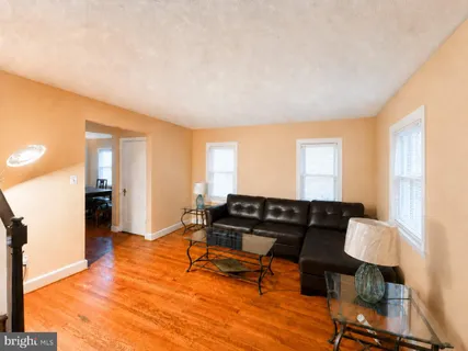 $325,000 | 3229 12th Place Southeast, Washington, DC 20032