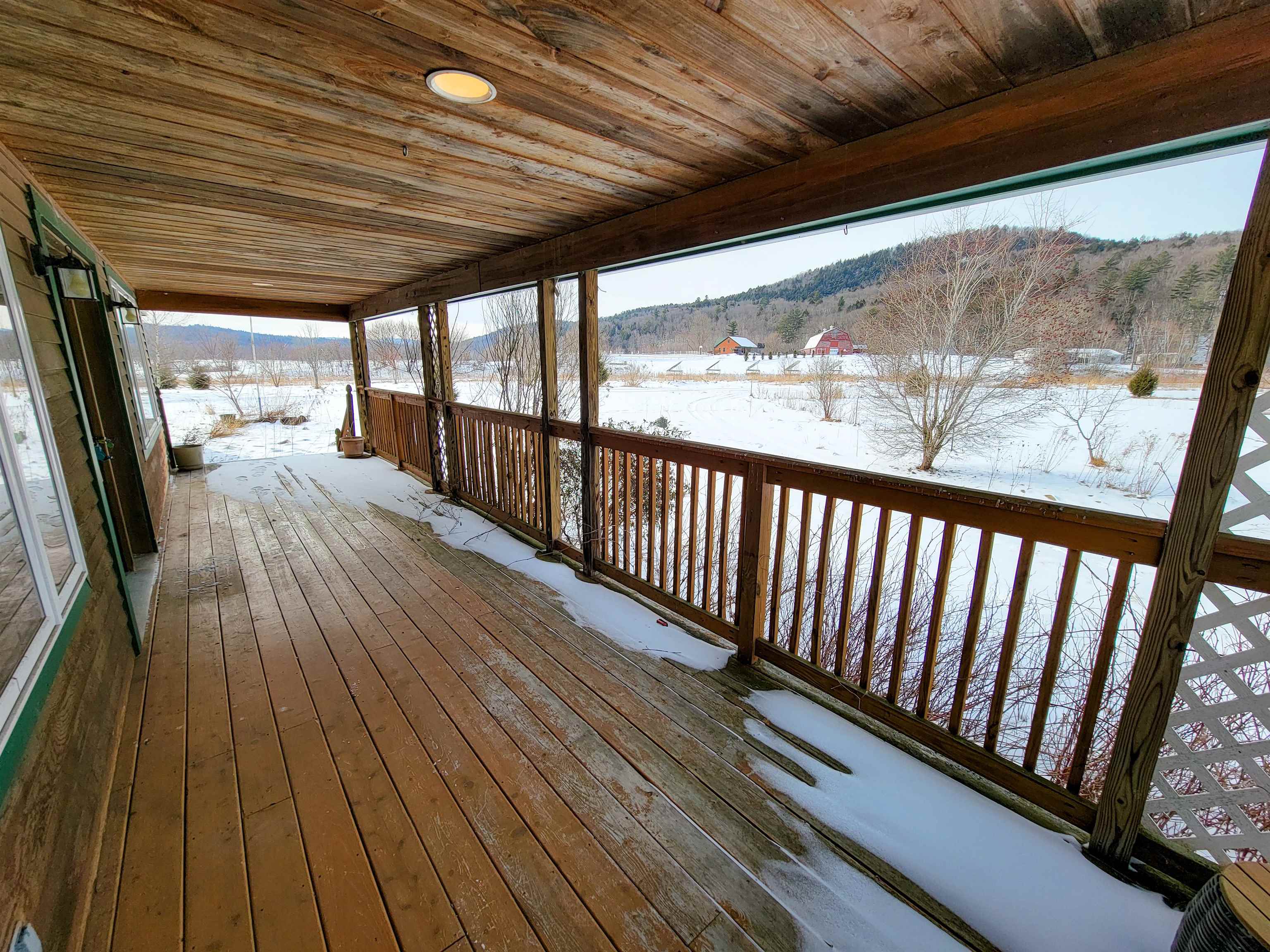 91 Miller's Meadow Waterville, VT 05492 - Photo 3 of 33