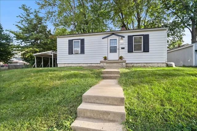 $130,000 | 803 Marion Street, Bloomington, IL 61701