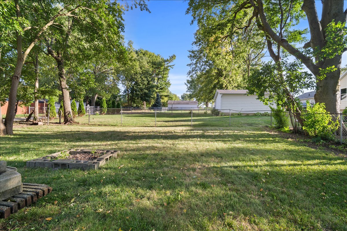 803 Marion Street Bloomington, IL 61701 - Photo 16 of 17