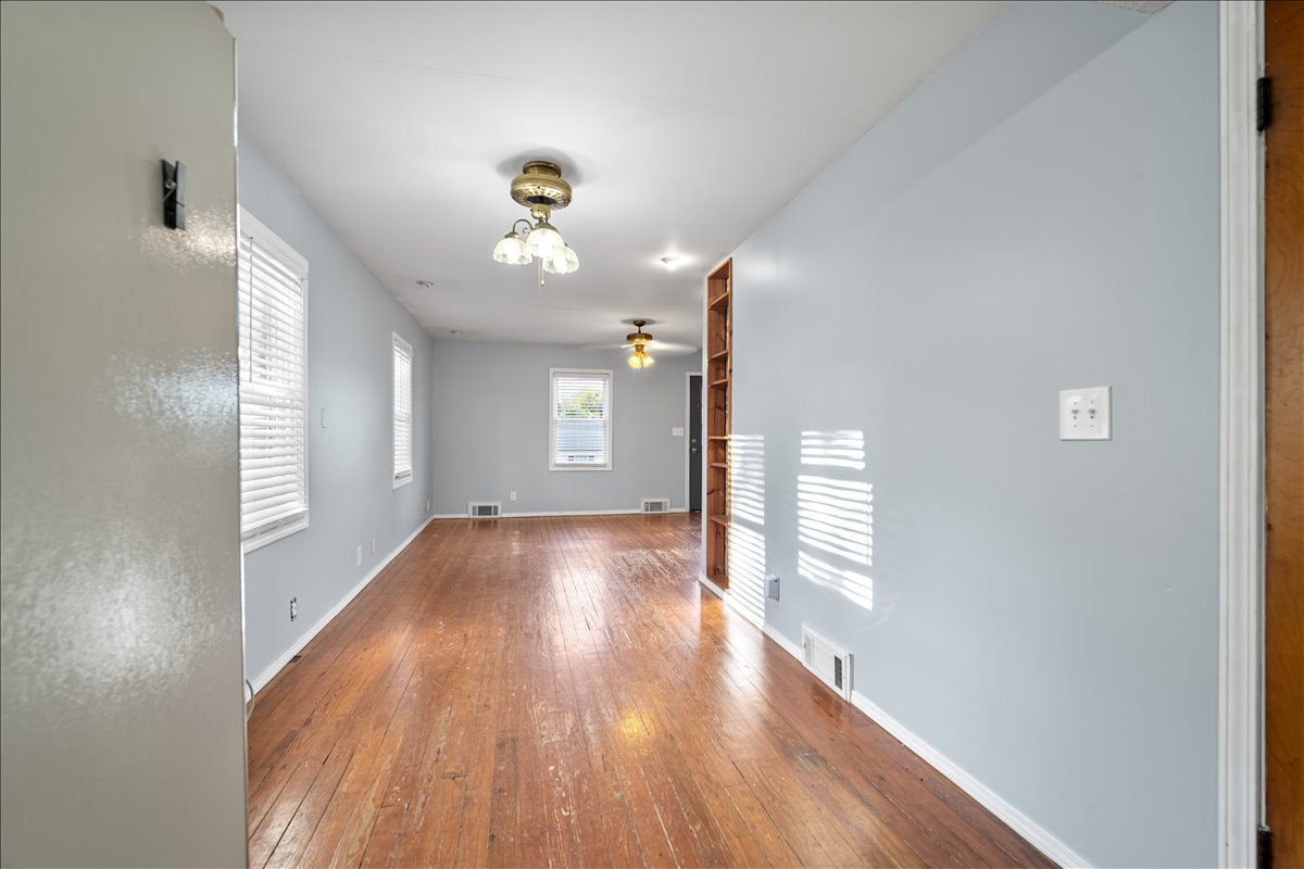 803 Marion Street Bloomington, IL 61701 - Photo 6 of 17