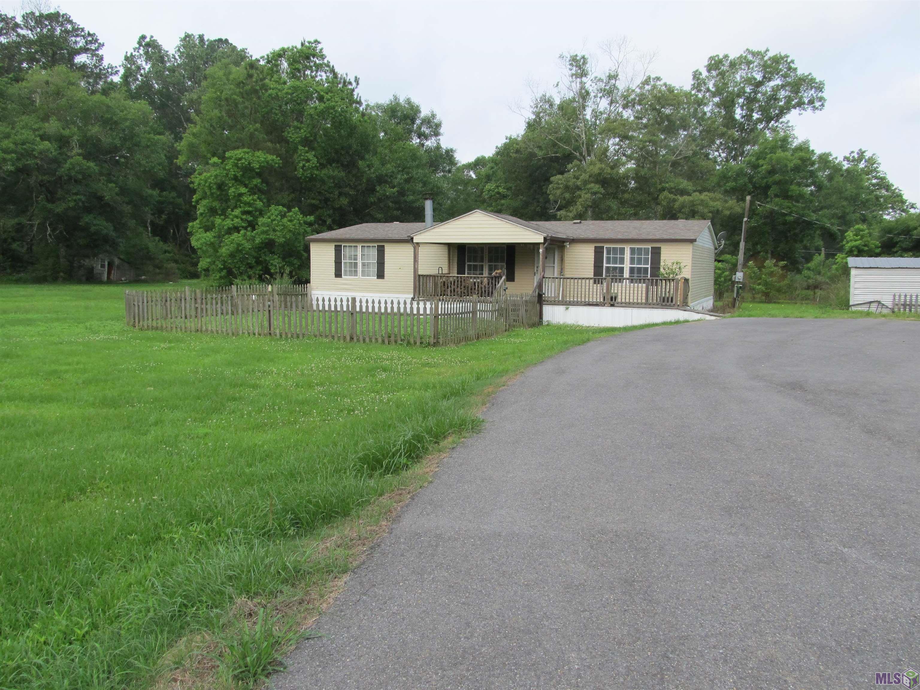 27515 South Frost Road Livingston, LA 70754 - Photo 2 of 11 Gallery Image 2