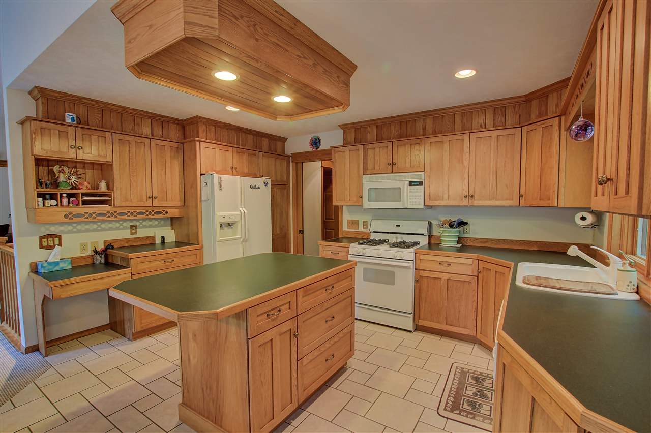 3625 Weber Road Traverse City, MI 49696 - Photo 8 of 28 1853004-7.JPG