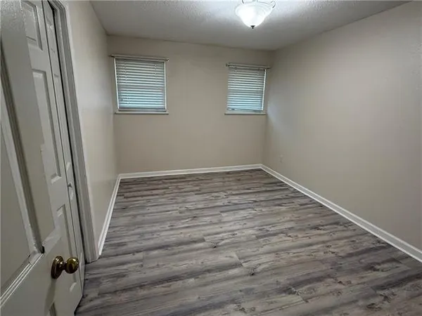 $2,350 | 173 Garden Road, River Ridge, LA 70123