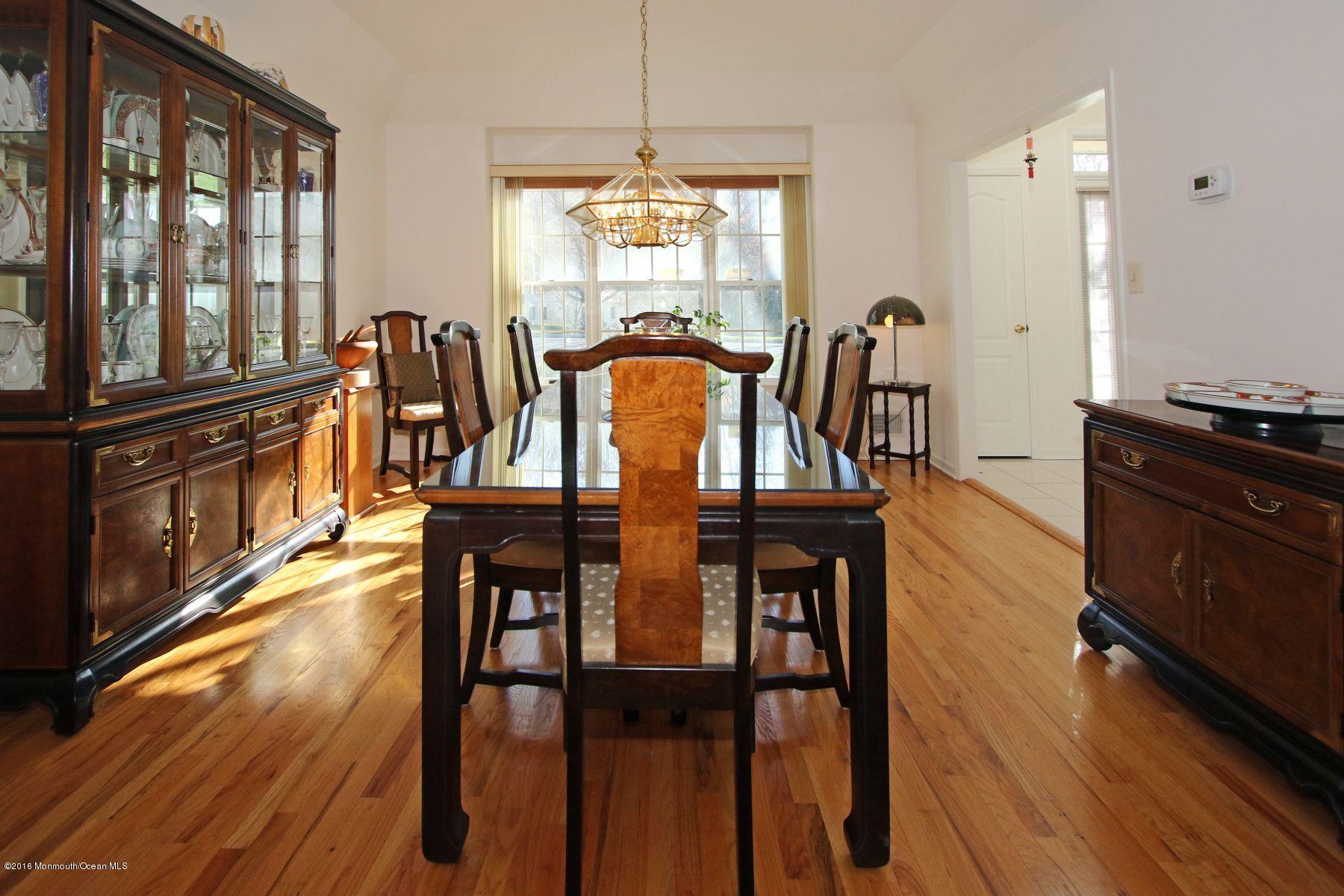 94 Knob Hill Road Morganville, NJ 07751 - Photo 20 of 37 22IMG_0744a