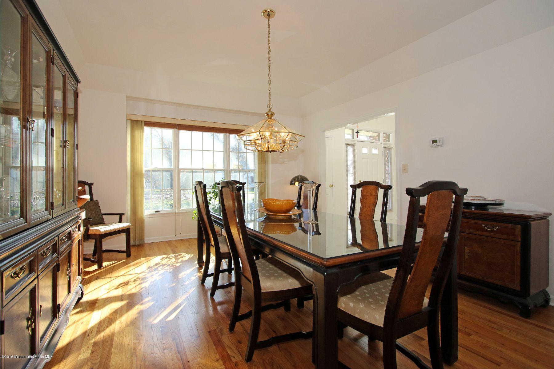 94 Knob Hill Road Morganville, NJ 07751 - Photo 21 of 37 23IMG_0745a