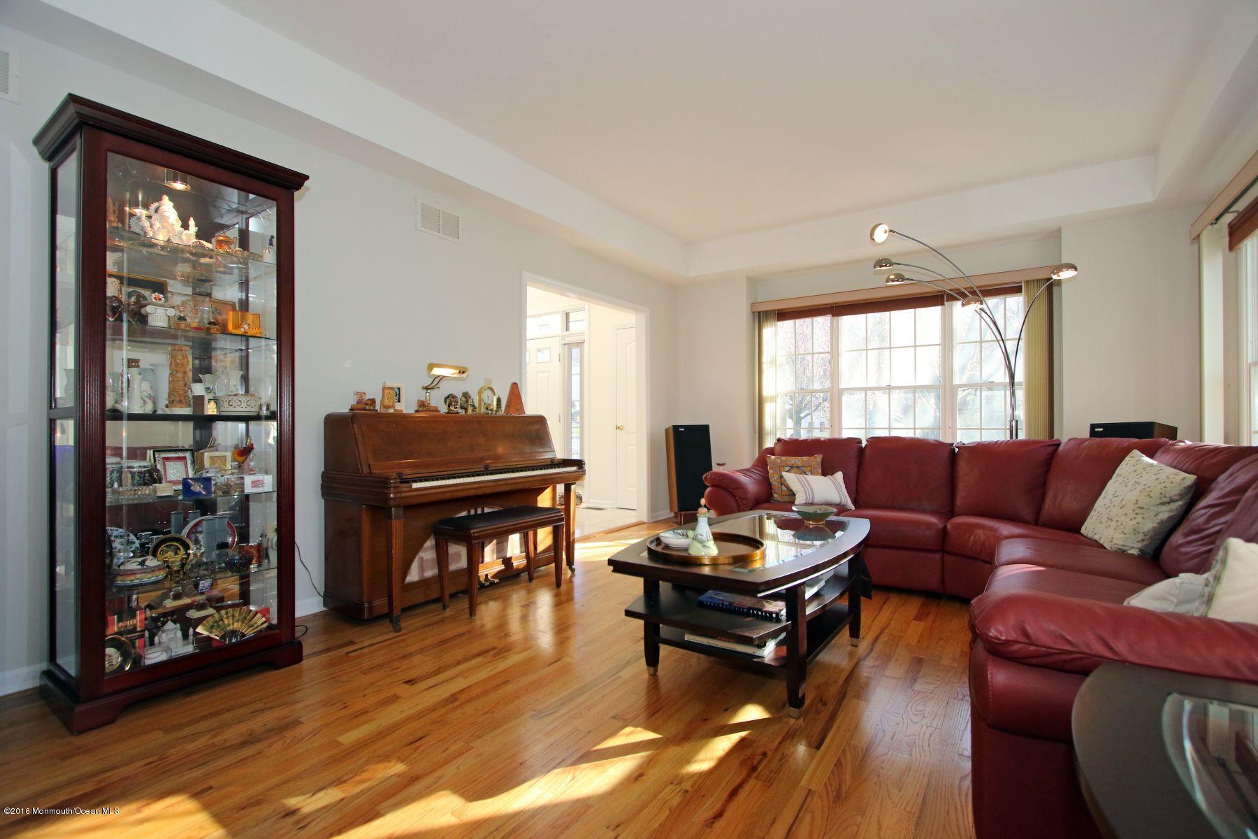 94 Knob Hill Road Morganville, NJ 07751 - Photo 27 of 37 29IMG_0775a