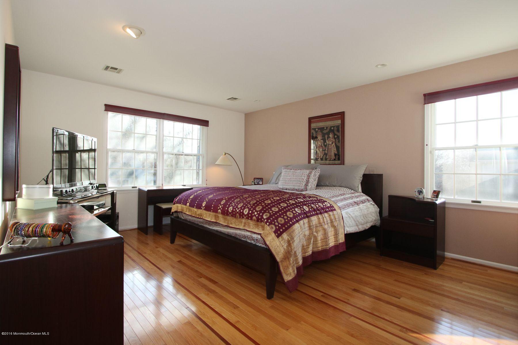 94 Knob Hill Road Morganville, NJ 07751 - Photo 30 of 37 35IMG_0789a
